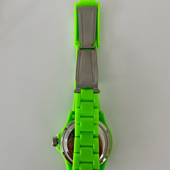 Neon green ToyWatch - Picture 3 of 3